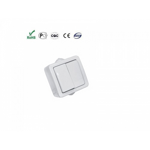 Διακόπτης K/R Κομιτατέρ Εξωτερικός Στεγανός Λευκός 05443