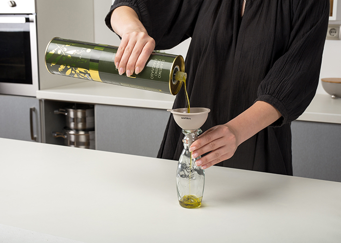 NAVA - ΣΗΜΑΝΤΙΚΟ: Σε περίπτωση διαφοράς τιμής από το κατάστημα ισχύει παντα και μόνο η τιμή του καταστήματος Χωνί σιλικόνης 10-111-035