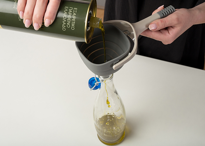 NAVA - ΣΗΜΑΝΤΙΚΟ: Σε περίπτωση διαφοράς τιμής από το κατάστημα ισχύει παντα και μόνο η τιμή του καταστήματος Χωνί σιλικόνης με βοηθητική λαβή 10-111-037