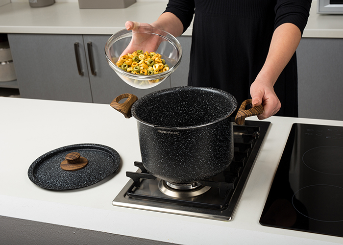 Κατσαρόλα με καπάκι-σουρωτήρι 22cm 10-144-125