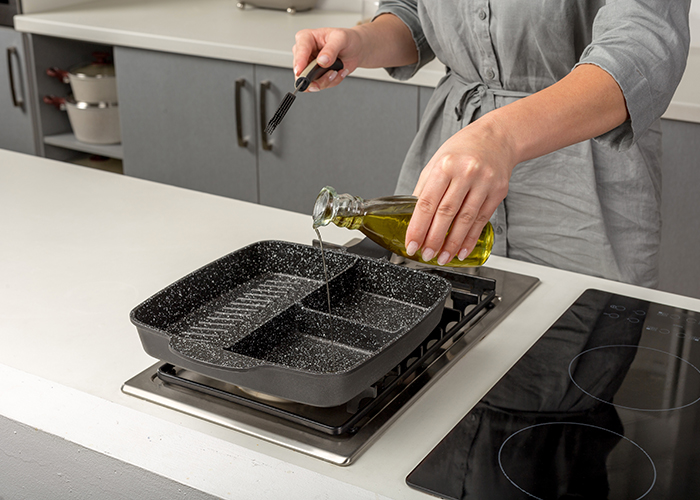 Γκριλιέρα με χωρίσματα "Funtzio" με αντικολλητική επίστρωση stone 28x28cm GAL5