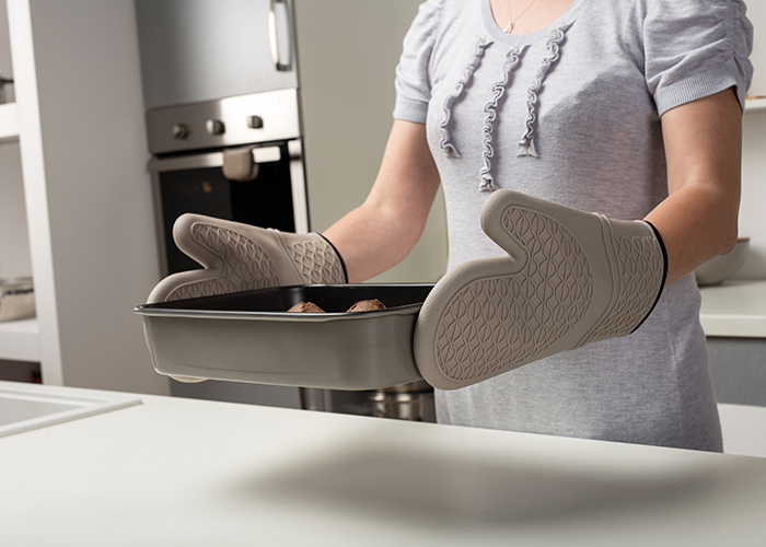 Γάντι φούρνου σιλικόνης Misty με ύφασμα εσωτερικά 30cm GANTI1