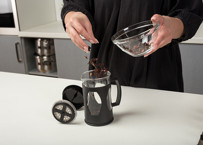 - ΣΗΜΑΝΤΙΚΟ: Σε περίπτωση διαφοράς τιμής από το κατάστημα ισχύει παντα και μόνο η τιμή του καταστήματος Καφετιέρα για καφέ φίλτρου και τσάι με έμβολο