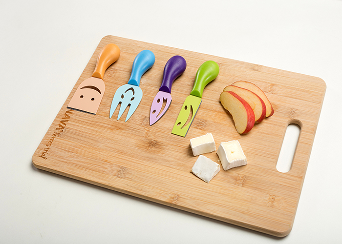 Ατσάλινα μαχαίρια τυριού με αντικολλητική βαφή σετ 4 τεμαχίων MAXAIRI26